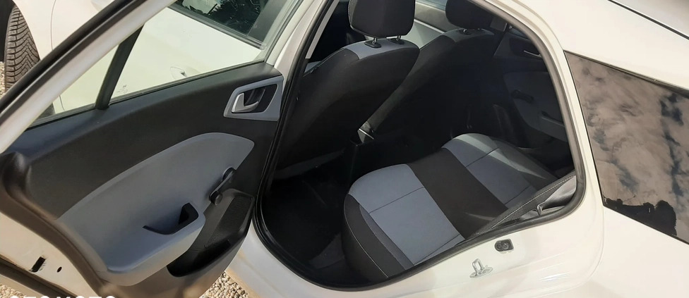 Hyundai i20 cena 32900 przebieg: 151000, rok produkcji 2016 z Elbląg małe 301
